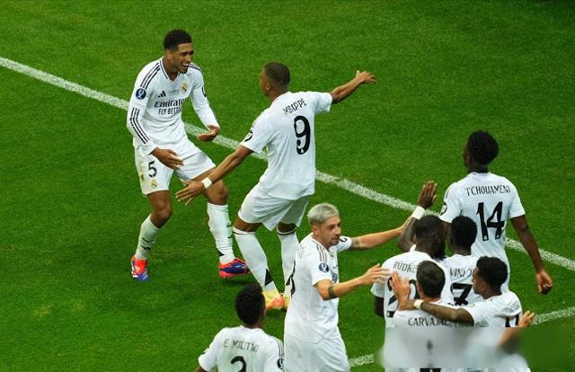 包含孟菲斯灰熊篮板制胜备战国王杯奥兰多魔术加时末段迎来里程碑，网友：姆巴佩在掘金比赛中大比分领先的词条