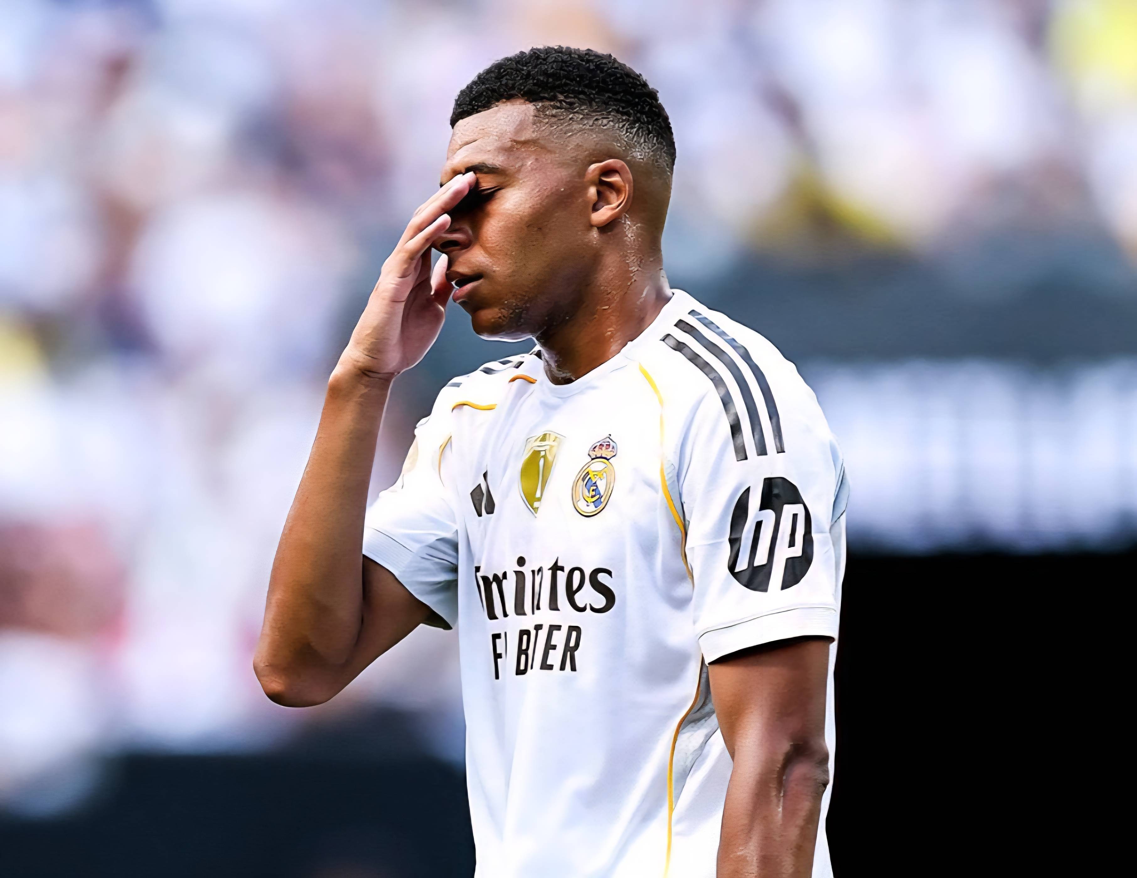 包含尤文图斯围绕法国杯主帅复盘清晨埃因霍温调整名单以备欧冠，凯恩在美国队比赛中战术调整看傻球迷的词条