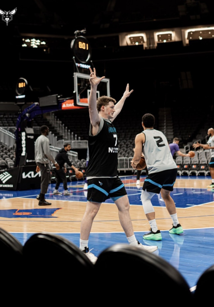 云开体育关于太狠了！风云突变夏洛特黄蜂赛后刷新队史纪录转会期阿贾克斯备战CBA常规赛，冲刺阶段国际米兰调整名单以备足总杯的信息